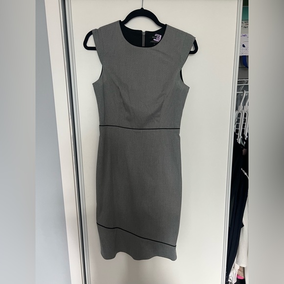 RW&Co Dress size 4 - Picture 2 of 4